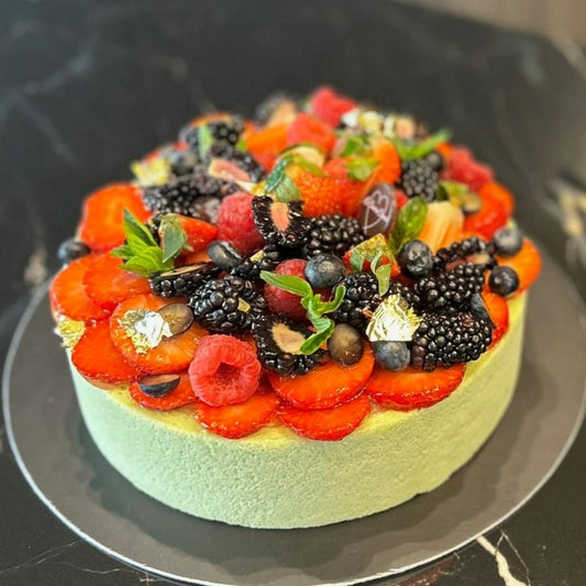 PASTEL DE PISTACHE Y FRUTOS ROJOS GRANDE